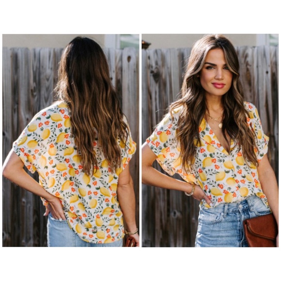 🍋HPx2🍋 XL Left•Yellow Print Floral Button-Up Top - Picture 2 of 6